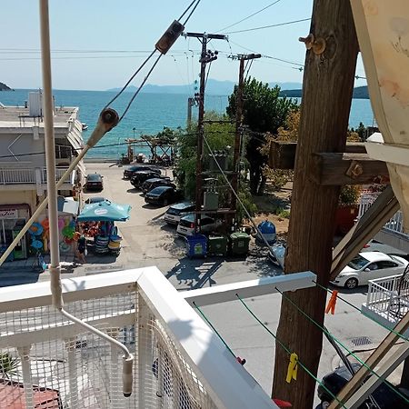 Sea Apartamento Néa Péramos Exterior foto